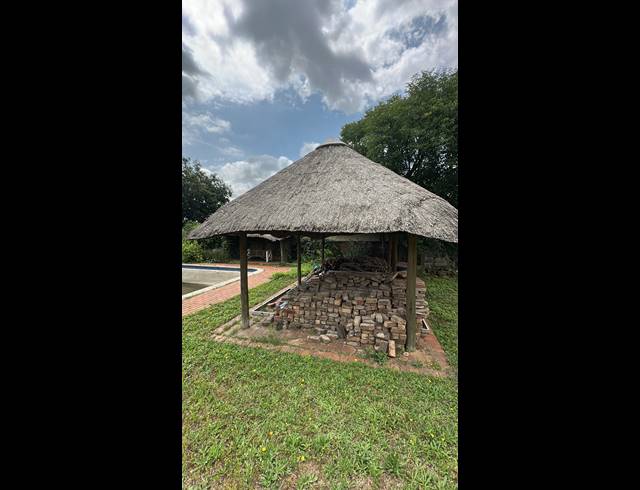 3 BEDROOM FREEHOLD FOR SALE IN LIBRADENE